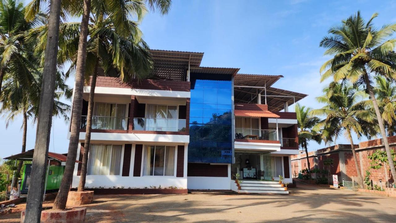 Coastal Bay Beach Resort Harnai Екстериор снимка