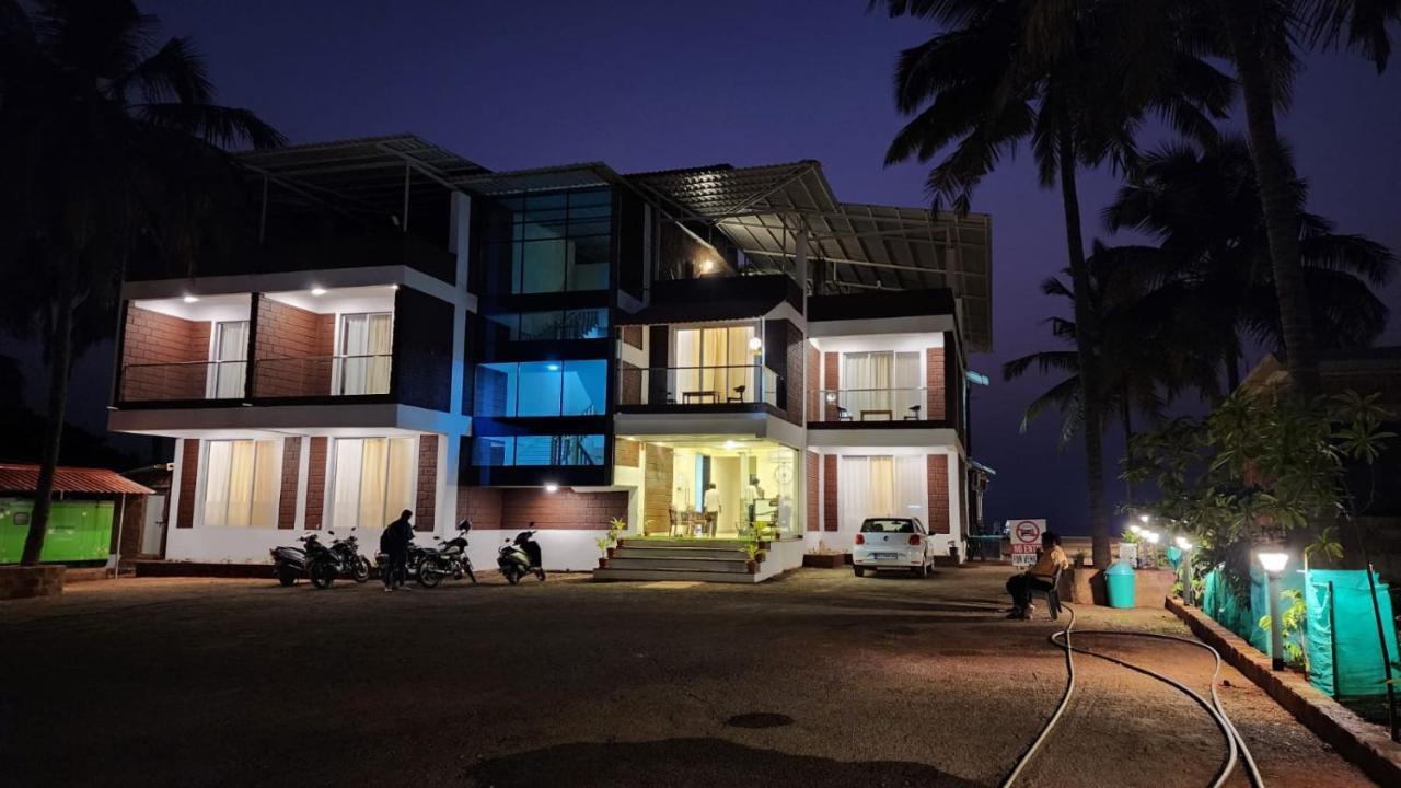 Coastal Bay Beach Resort Harnai Екстериор снимка